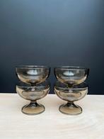 Set van 4 dessertglazen, Verzamelen, Glas en Borrelglaasjes, Ophalen of Verzenden, Gebruikt, Overige typen