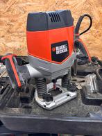 Black & Decker Bovenfrees, Doe-het-zelf en Verbouw, Gereedschap | Freesmachines, Ophalen, Gebruikt, Elektrisch, Bovenfrees