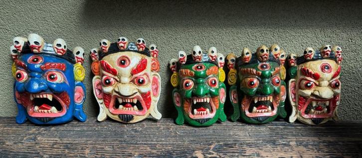 Mahakala masker houtsnijwerk Tibetaans Nepal handwerk, Huis en Inrichting, Woonaccessoires | Wanddecoraties, Nieuw, Ophalen of Verzenden