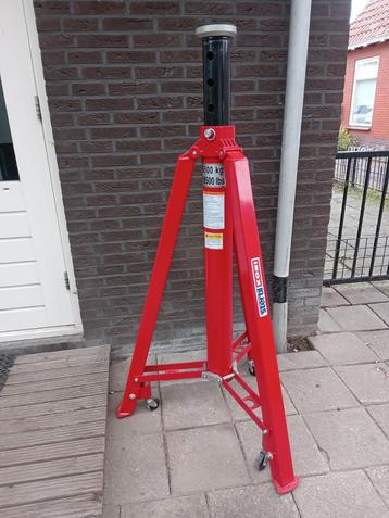 Zware Assteun Stertil Koni - 8500 kg beschikbaar voor biedingen
