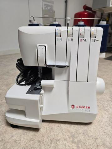 Singer S14-78 Lockmachine - Weinig Gebruikt beschikbaar voor biedingen