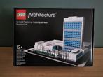 Lego Architecture 21018 United Nations Headquarters, Ophalen of Verzenden, Nieuw, Complete set, Lego