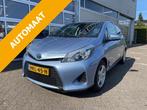 Toyota Yaris 1.5 Hybrid Automaat/ Airco/Camera/All-in prijs!, Euro 5, 1497 cc, Gebruikt, 4 cilinders