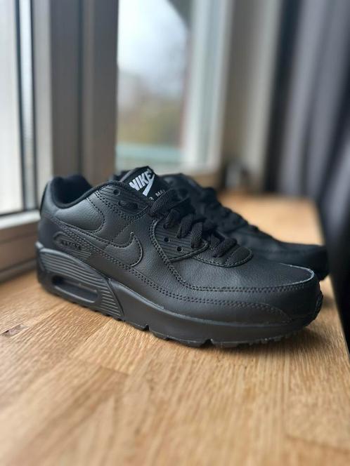 Nike Air Max 90 leer - nieuw/origineel - maat 36,5, Kinderen en Baby's, Kinderkleding | Schoenen en Sokken, Nieuw, Schoenen, Jongen of Meisje