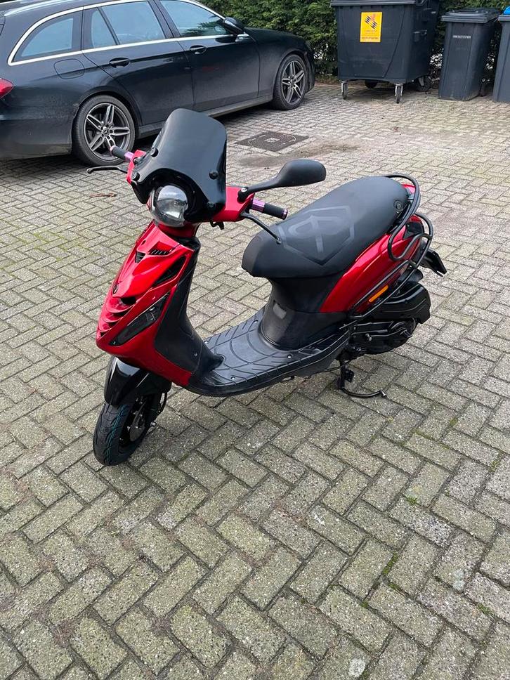 Piaggio Zip 4T 2016 - Goede Staat!, Fietsen en Brommers, Scooters | Piaggio, Zo goed als nieuw, Zip, Maximaal 45 km/u, Benzine