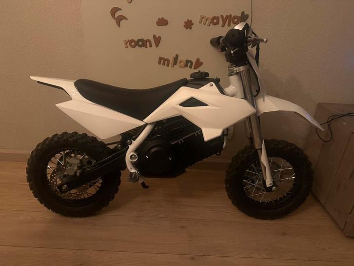 Ycf w50 in hele nette staat nieuw prijs €2099-,, Fietsen en Brommers, Minibikes, Midibikes en Pitbikes, Zo goed als nieuw, Overige typen