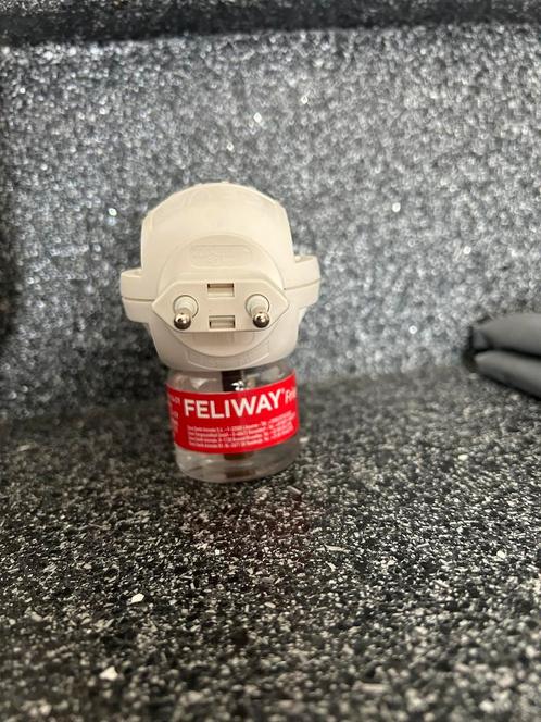 Feliway Friends stekkerverdamper – kalmerend voor katten, Dieren en Toebehoren, Katten-accessoires, Zo goed als nieuw, Verzenden