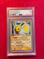 Pokemon Jolteon ex delta species PSA 7, Hobby en Vrije tijd, Verzamelkaartspellen | Pokémon, Ophalen of Verzenden, Zo goed als nieuw