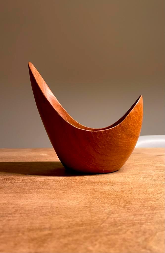 Stig Sadqvist teak schaal jaren 50 gesigneerd Zweden, Antiek en Kunst, Kunst | Designobjecten, Ophalen of Verzenden