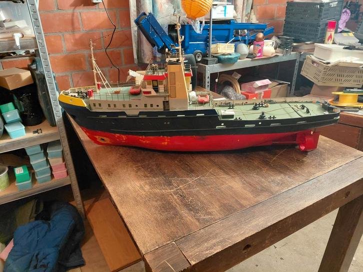 RC Boot 'Happy Hunter' in De Smit Kleuren, Hobby en Vrije tijd, Modelbouw | Boten en Schepen, Ophalen