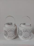 2 metalen wit windlichten hg  15,5  dia 9,5., Ophalen of Verzenden