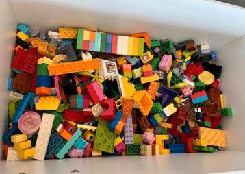 Grote hoeveelheid duplo inclusief duplo trein beschikbaar voor biedingen