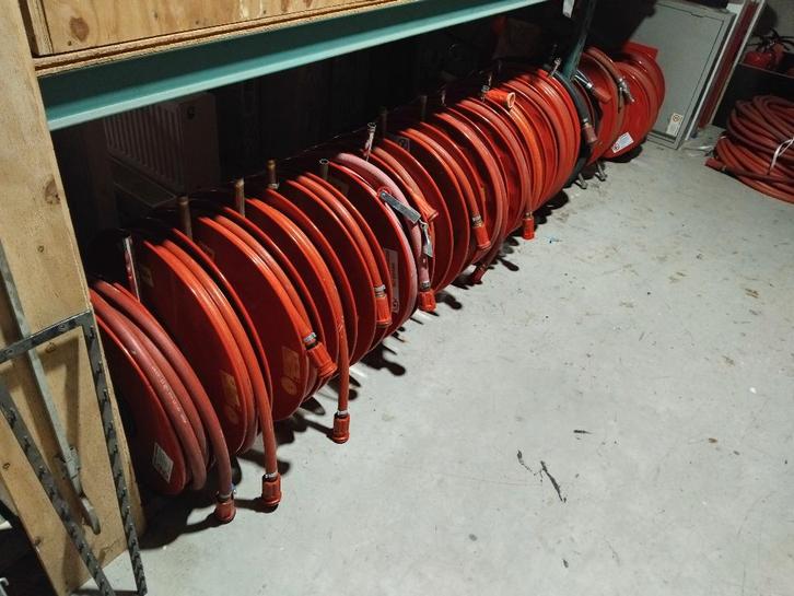 brandpreventie brandblussers haspels nood bordjes, Huis en Inrichting, Brandblussers en Brandkasten, Gebruikt, Brandkast, Ophalen