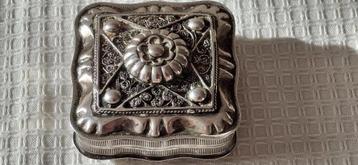 Pepermuntdoos zilver beschikbaar voor biedingen