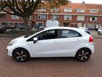 Kia Rio 1.2 CVVT Comfort Pack 1E EIGENAAR ORG KM NAP AANTOON, Auto's, Kia, Euro 5, Gebruikt, 4 cilinders, Wit