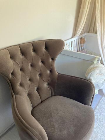 Fauteuil velvet babykamer  beschikbaar voor biedingen