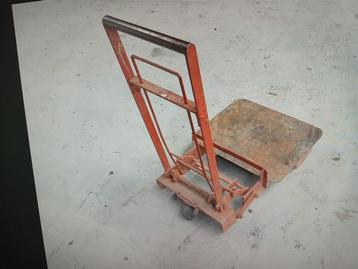 Hefkar voor onderzetters beschikbaar voor biedingen