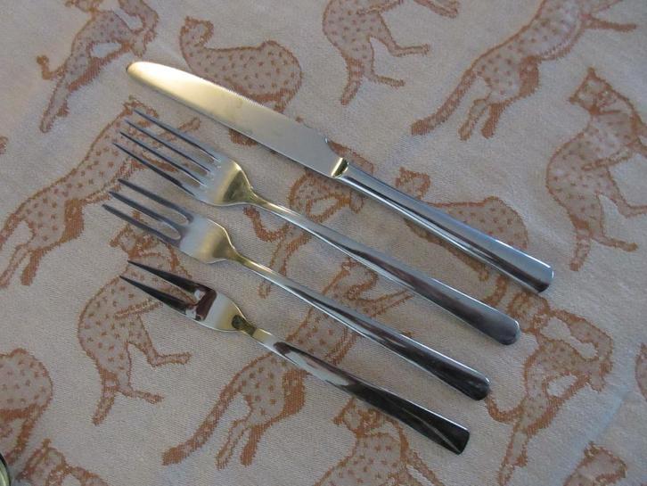 Zwilling J.A. Henckels Nova Losse Delen, Huis en Inrichting, Keuken | Bestek, Gebruikt, Rvs of Chroom, Vaatwasserbestendig, Ophalen of Verzenden