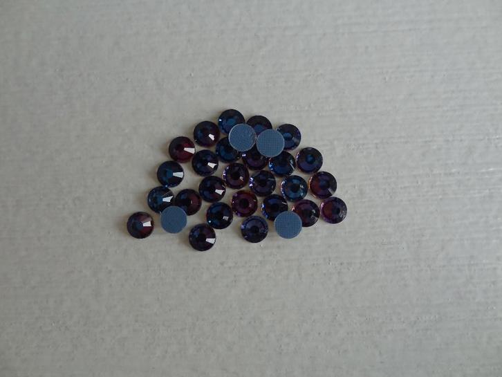 NIEUW! Hotfix Strassteentjes SS30 30 Stuks >Snelle Verzendin, Hobby en Vrije tijd, Kledingapplicaties en Hotfix, Nieuw, Hotfix steentjes