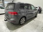 VOLKSWAGEN TOURAN 1.5 TSI AUT. PANO, Auto diversen, Schadeauto's, Volkswagen, 1500 cc, Zilver of Grijs, Benzine