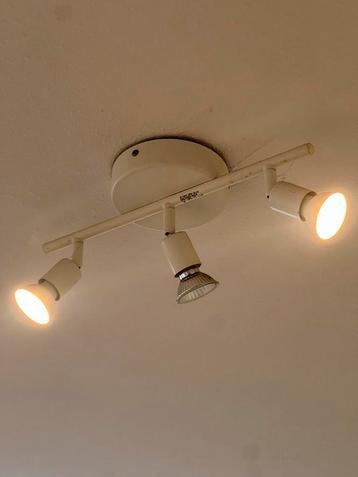 Ikea Witte Spotjes - Plafondlamp beschikbaar voor biedingen