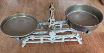 Weegschaal 5 kg, antiek beschikbaar voor biedingen