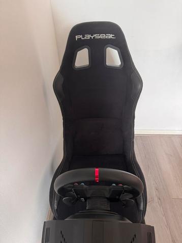 Thrustmaster T300 Ferrari racestuur + Playseat beschikbaar voor biedingen