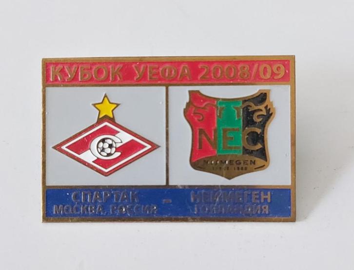 NEC Nijmegen UEFA Cup 2008-2009 pin #6, Verzamelen, Sportartikelen en Voetbal, Zo goed als nieuw, Overige typen, Overige binnenlandse clubs