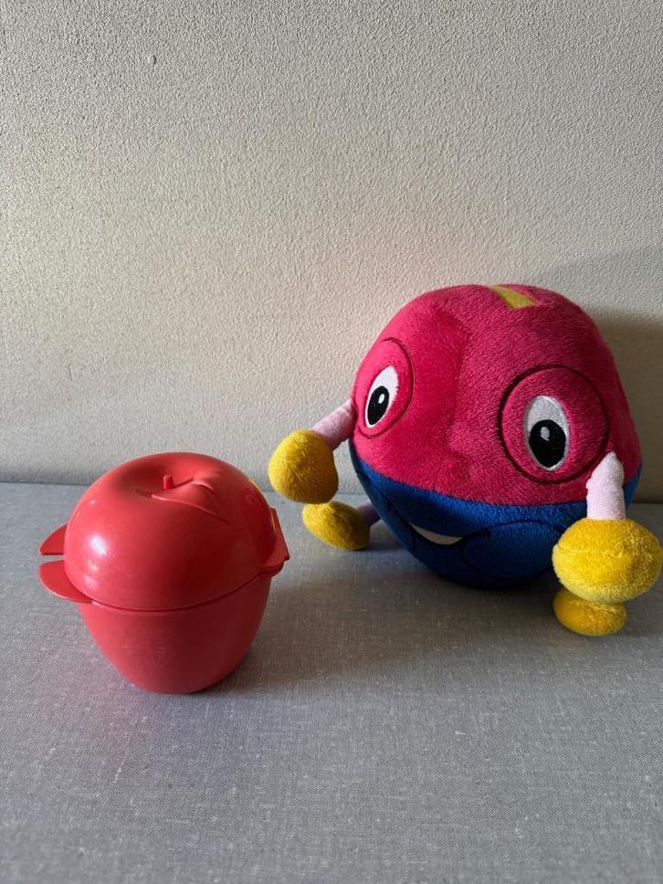 I.Z.G.S. appeltje van TUPPERWARE appelbakje fruit bakje, Huis en Inrichting, Keuken | Tupperware, Zo goed als nieuw, Bak of Kom