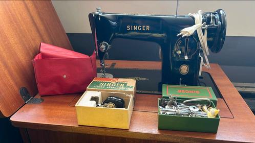 Pfaff 362, Necchi BU Mira, Singer 201k, Hobby en Vrije tijd, Naaimachines en Toebehoren, Zo goed als nieuw, Lockmachine, Pfaff