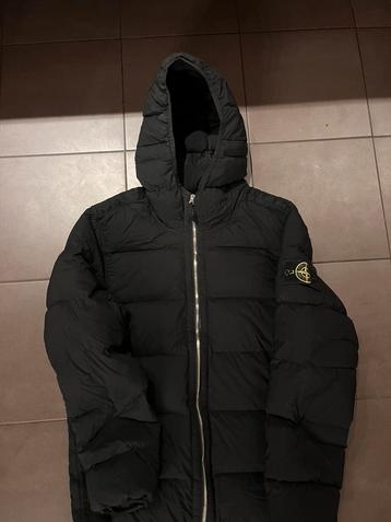 Stone island jas beschikbaar voor biedingen