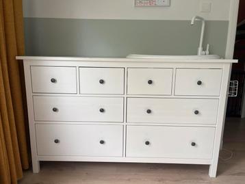 Ikea Hemnes Commode met wastafelblad beschikbaar voor biedingen