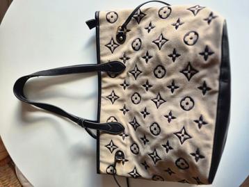 neverfull  beschikbaar voor biedingen