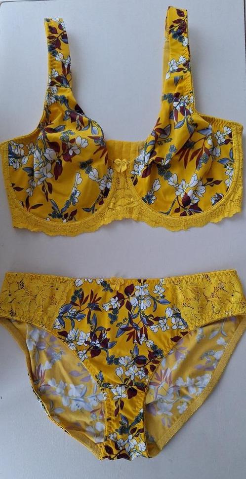 BPC nieuw geel bloemen setje G-cup 90G G90, slip 44/46, Kleding | Dames, Ondergoed en Lingerie, Setje, Geel, Ophalen of Verzenden