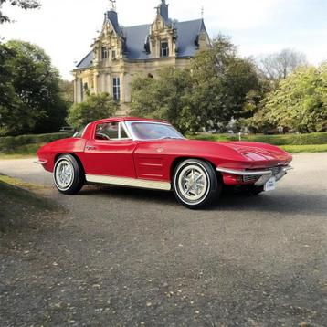 Chevrolet Corvette C2 Sting-Ray Split Window ERTL 1/18 Rood beschikbaar voor biedingen