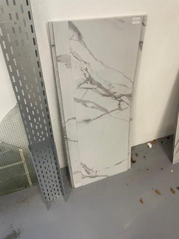 PVC platen beschikbaar voor biedingen