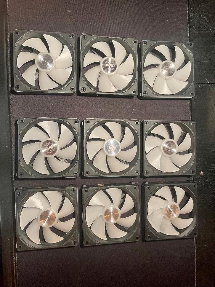 lian Li Uni fans 9X, Computers en Software, Computerkoelers, Gebruikt, Luchtkoeling, Ophalen of Verzenden