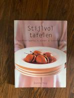Stijlvol tafelen Donna Hay, Ophalen of Verzenden, Zo goed als nieuw, Donna Hay, Europa
