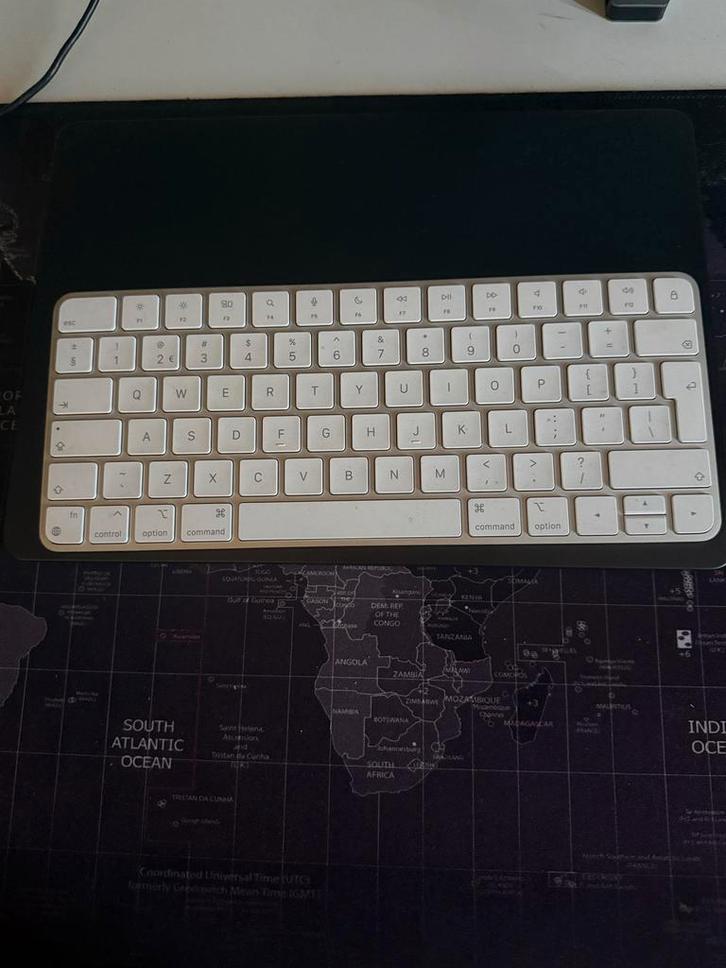 Apple Magic Keyboard - Zo goed als nieuw!, Computers en Software, Toetsenborden, Zo goed als nieuw, Qwerty, Draadloos, Ophalen of Verzenden