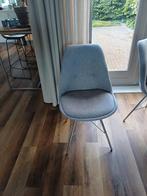 4x lichtgrijze eetkamerstoelen., Huis en Inrichting, Ophalen, Gebruikt, Vier, Casual