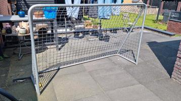 Voetbal goaltje doel stalen verzinkt. 240cm x 147cm beschikbaar voor biedingen