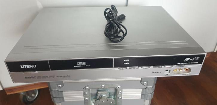 Lite-On LVW-5045

Lees beschrijving ,Met Hard Drive 160 Gb, Audio, Tv en Foto, Dvd-spelers, Zo goed als nieuw, Ophalen of Verzenden