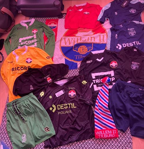 WILLEM II - voetbalshirts / vlag / muts / broekjes, Verzamelen, Sportartikelen en Voetbal, Nieuw, Shirt, Willem II, Ophalen of Verzenden