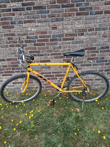 Mountainbike te koop B1 beschikbaar voor biedingen