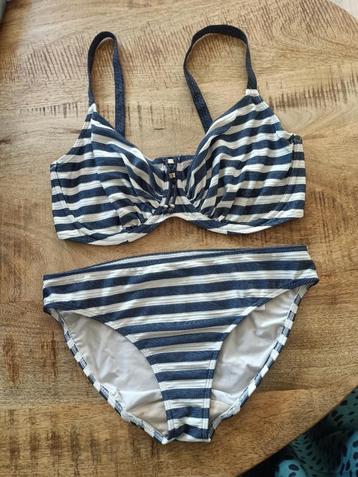 Prima donna bikini 75 G broekje 38 ZGAN blauw wit 75G beschikbaar voor biedingen