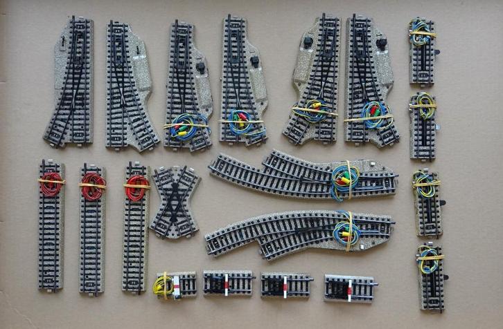 Marklin rails, wissels, ontkoppelrais, stootjuks - 125 delen, Hobby en Vrije tijd, Modeltreinen | H0, Zo goed als nieuw, Rails