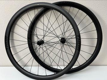 THOR Gravel, 1360 gram, DTSwiss180, 24mm breed., 35mm hoog. beschikbaar voor biedingen