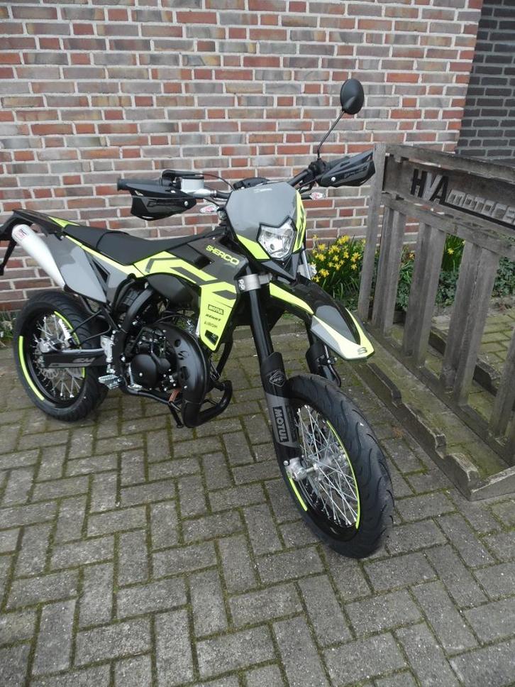 Sherco SM-R & SM-RS 50 Silver 2025 Euro5 NIEUW, Fietsen en Brommers, Brommers | Derbi, Nieuw, Ophalen of Verzenden
