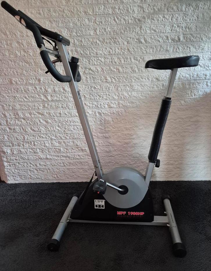 Hometrainer MPF 1900HP - Fitness voor thuis!, Sport en Fitness, Fitnessapparatuur, Gebruikt, Hometrainer, Benen, Buik, Metaal