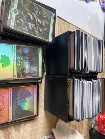 Honderden Foil Basic Land! Ook full arts! beschikbaar voor biedingen